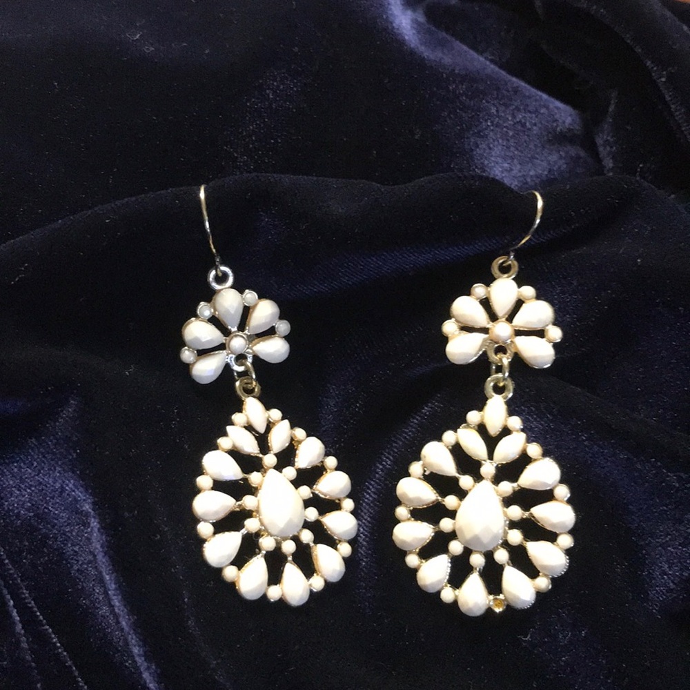 Lucky drop earrings